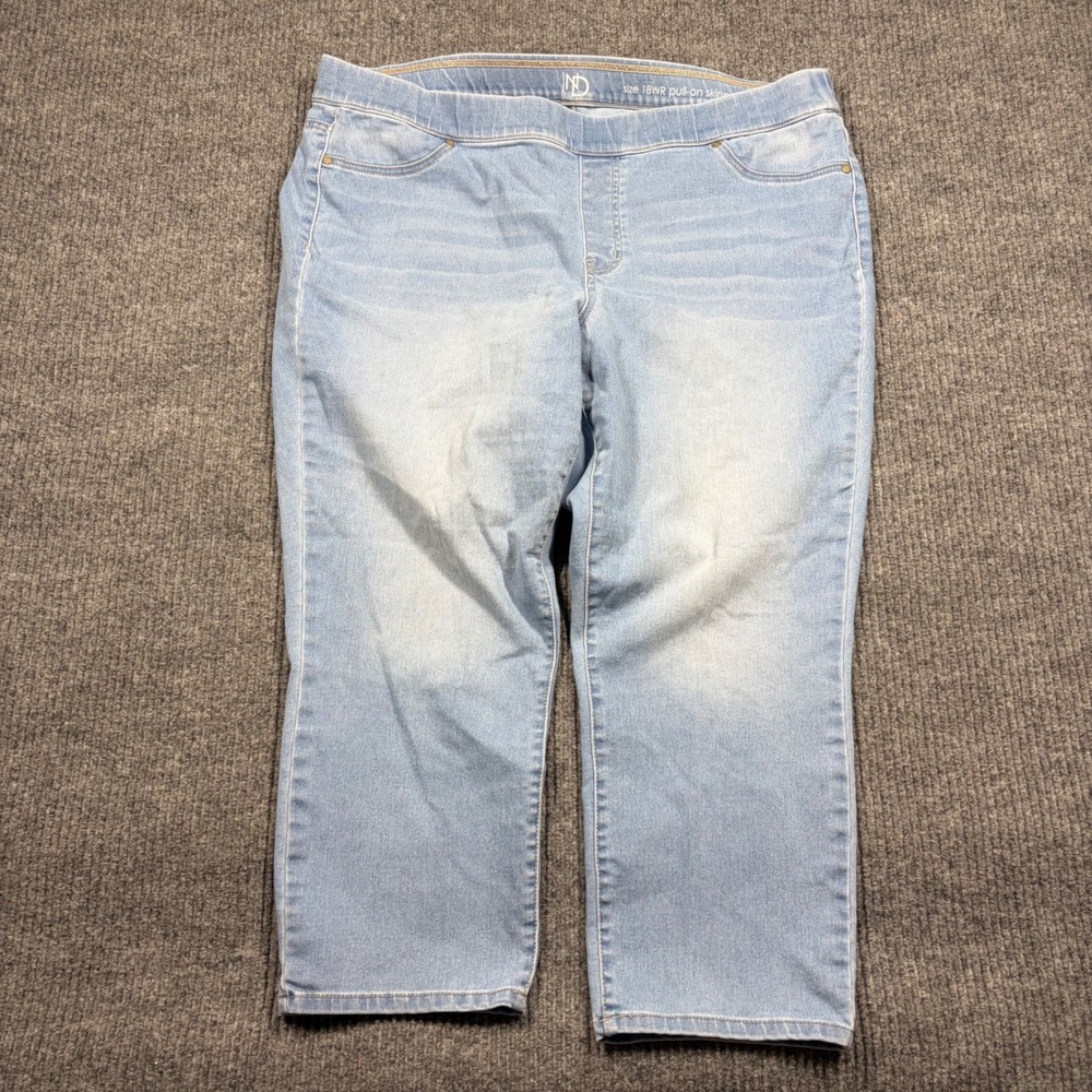 New Directions Jeans Womens 18WR Pull On Skinny Light Wash Denim Capri Pants